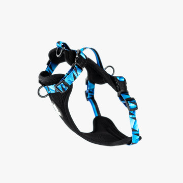 Woof Concept Max Control dog harness made in Canada, designed for maximum control and comfort, perfect for pairing with dog collars in Canada.