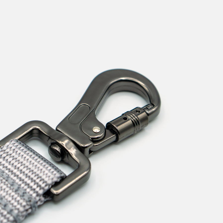 Durable grey nylon dog leash from Woof Concept, made in Canada, with reflective stitching for added safety during night walks, perfect for pet owners.